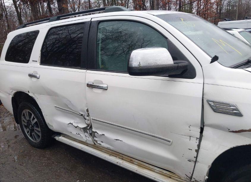 Photo 13 of 2008 Toyota Sequoia LIMITED 5.7L V8 (VIN 5TDBY68A08S004169)