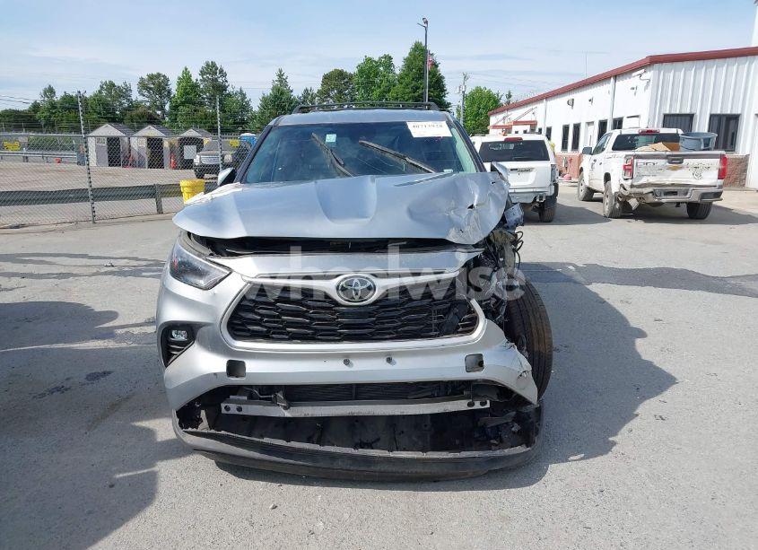 Photo 13 of 2022 Toyota Highlander LE (VIN 5TDBZRBH0NS242524)