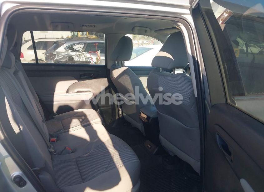 Photo 8 of 2022 Toyota Highlander LE (VIN 5TDBZRBH0NS242524)