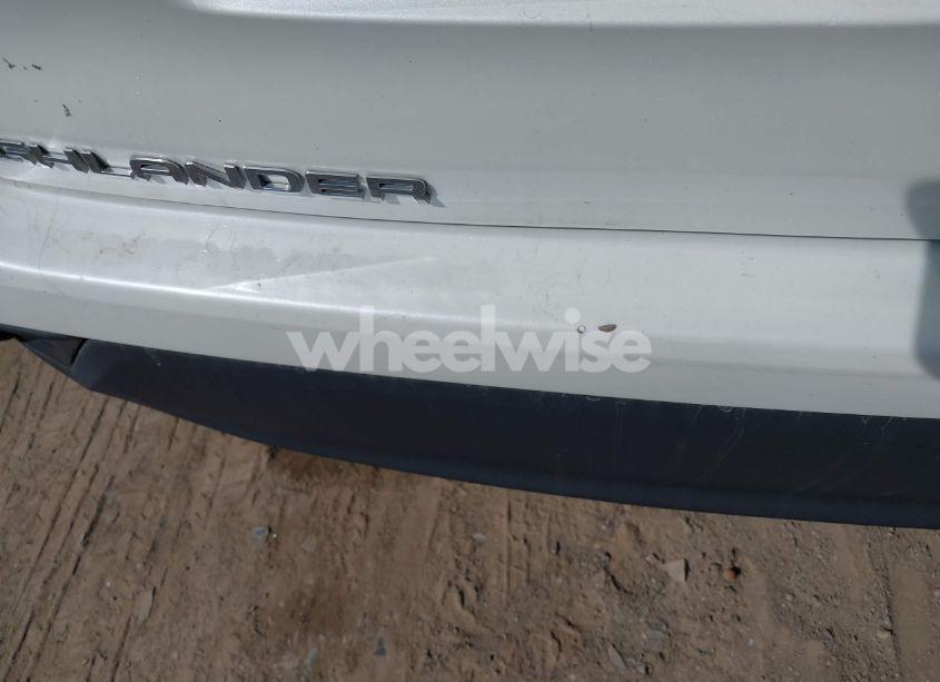 Photo 6 of 2021 Toyota Highlander LE (VIN 5TDBZRBH3MS534991)