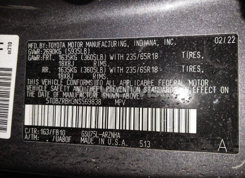 Photo 9 of 2022 Toyota Highlander LE (VIN 5TDBZRBH3NS569838)