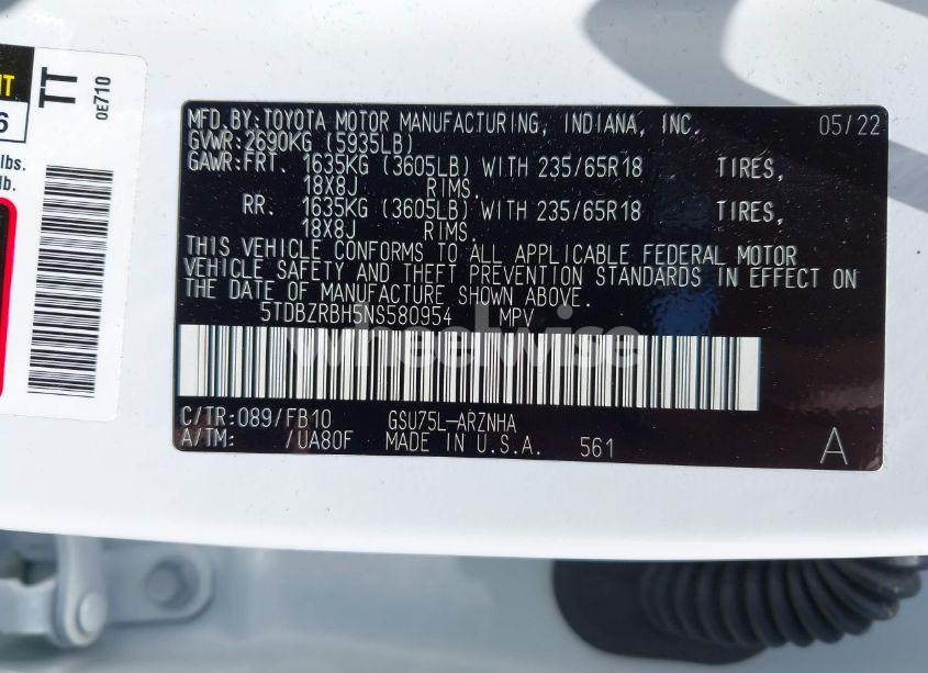 Photo 9 of 2022 Toyota Highlander LE (VIN 5TDBZRBH5NS580954)