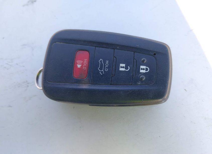 Photo 11 of 2021 Toyota Highlander LE (VIN 5TDBZRBH7MS152365)