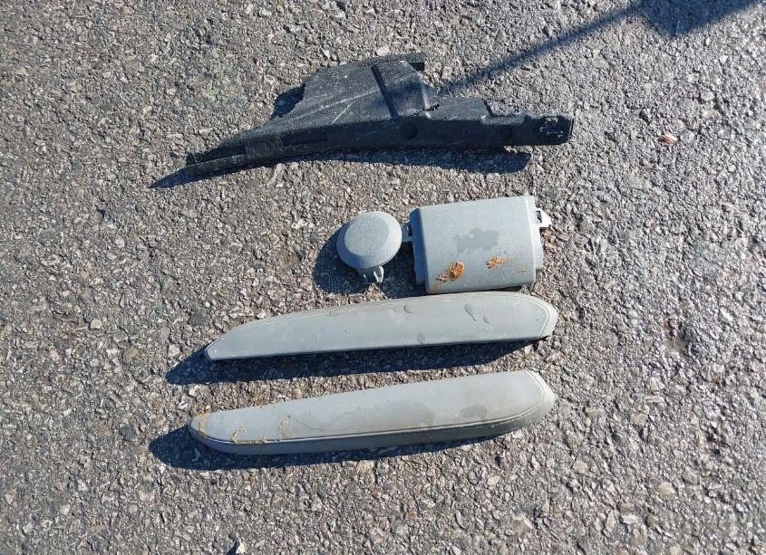 Photo 12 of 2021 Toyota Highlander LE (VIN 5TDBZRBH7MS152365)