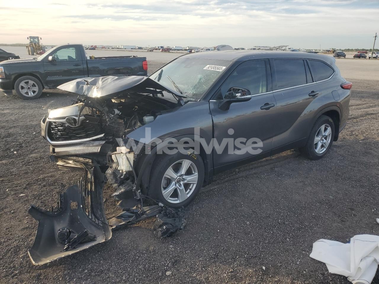 2021 TOYOTA HIGHLANDER L (VIN 5TDBZRBH9MS547888) main photo