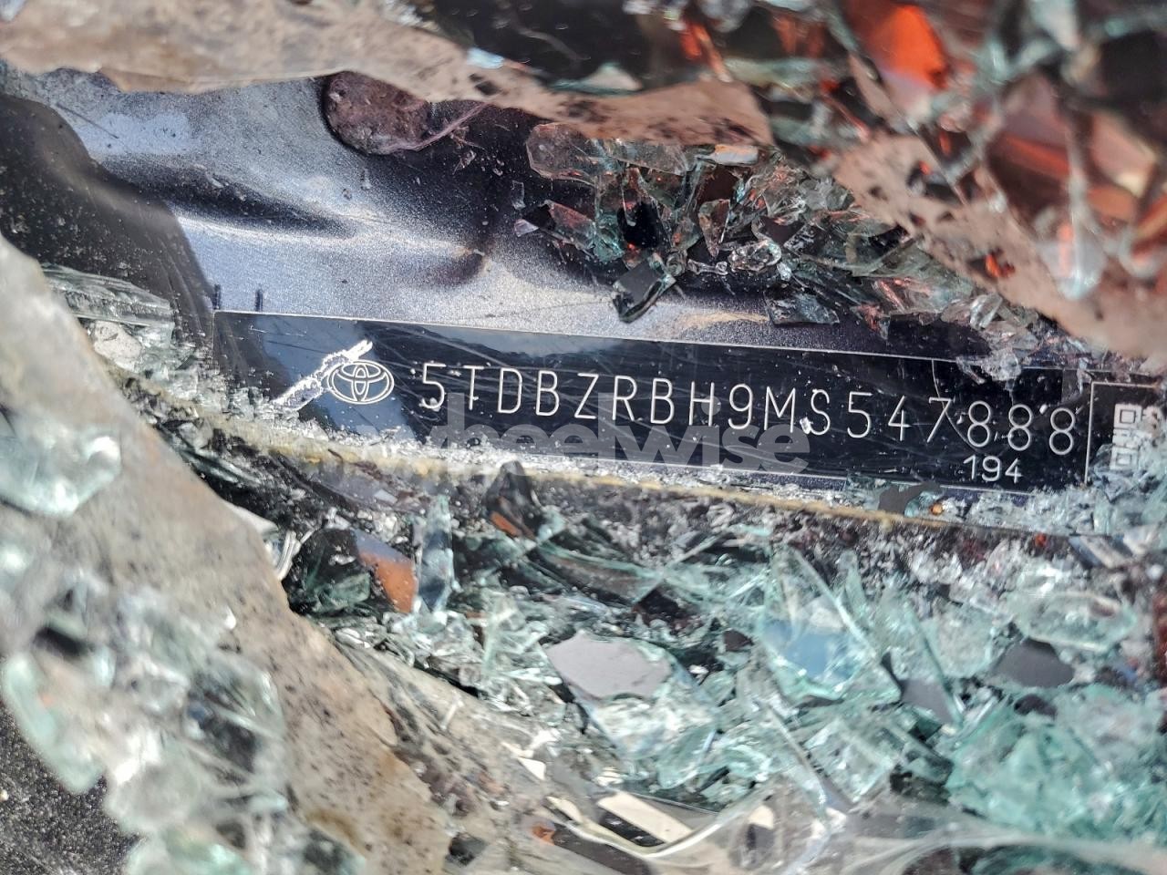 Photo 13 of 2021 TOYOTA HIGHLANDER L (VIN 5TDBZRBH9MS547888)