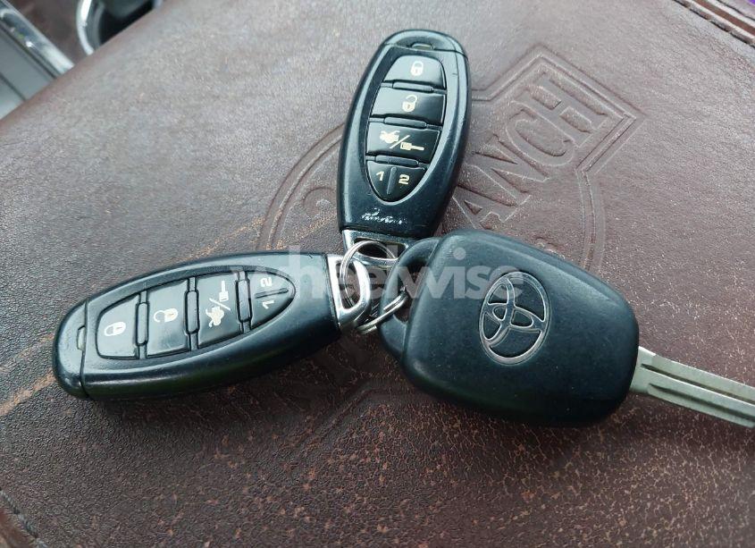 Photo 11 of 2017 Toyota Highlander LE PLUS (VIN 5TDBZRFH0HS414307)