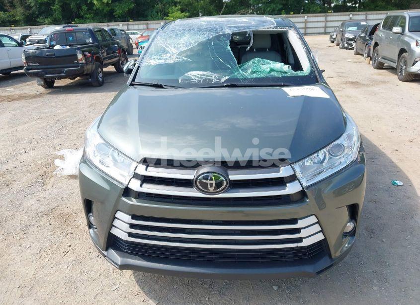 Photo 12 of 2017 Toyota Highlander LE PLUS (VIN 5TDBZRFH0HS442172)