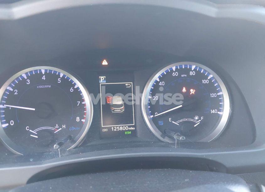 Photo 7 of 2019 Toyota Highlander LE PLUS (VIN 5TDBZRFH0KS960077)