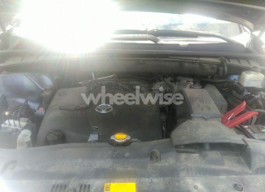 Photo 10 of 2017 Toyota Highlander LE (VIN 5TDBZRFH1HS410122)