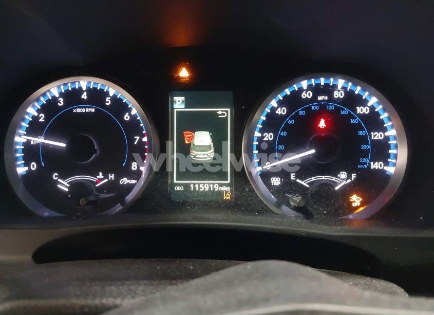 Photo 7 of 2017 Toyota Highlander LE (VIN 5TDBZRFH1HS448059)