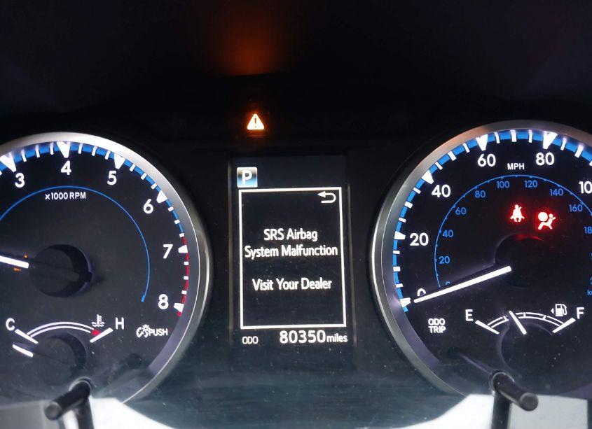 Photo 15 of 2018 Toyota Highlander LE (VIN 5TDBZRFH1JS886439)