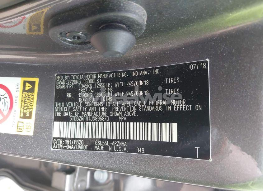 Photo 9 of 2018 Toyota Highlander LE (VIN 5TDBZRFH1JS896873)