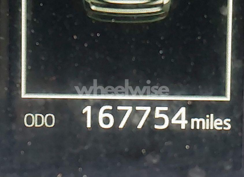 Photo 15 of 2018 Toyota Highlander LE PLUS (VIN 5TDBZRFH1JS909248)