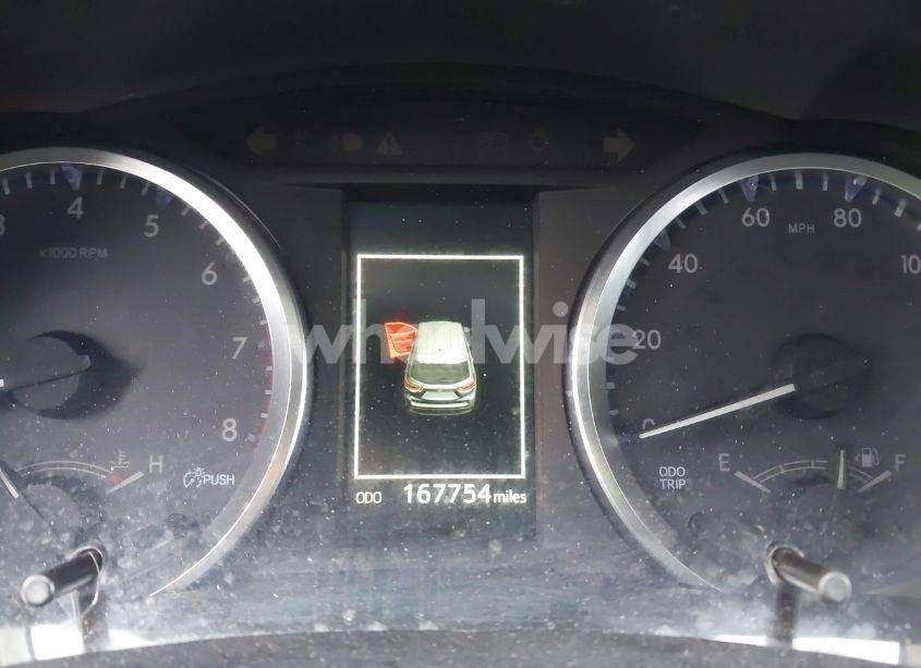 Photo 7 of 2018 Toyota Highlander LE PLUS (VIN 5TDBZRFH1JS909248)