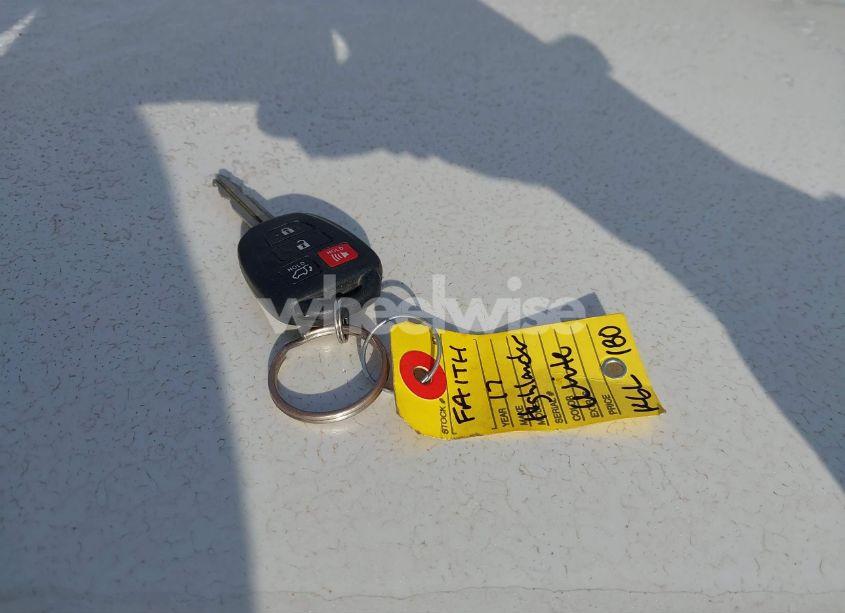 Photo 11 of 2017 Toyota Highlander LE PLUS (VIN 5TDBZRFH2HS409738)