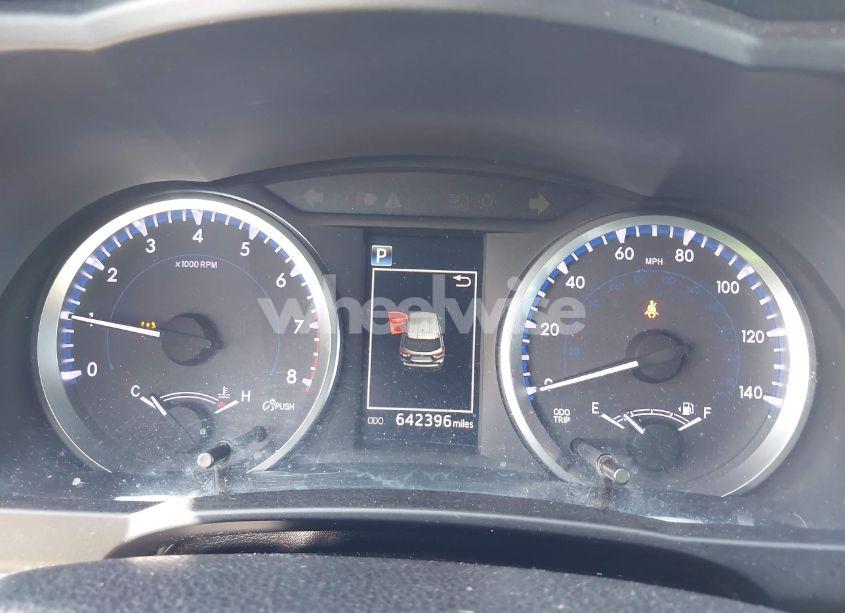 Photo 7 of 2018 Toyota Highlander LE PLUS (VIN 5TDBZRFH2JS499320)