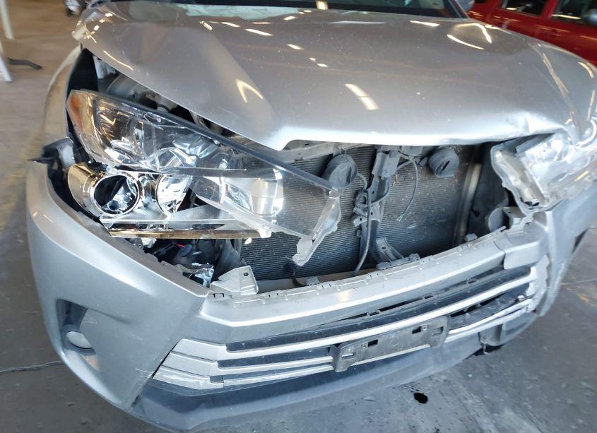 Photo 20 of 2019 Toyota Highlander LE/LE PLUS (VIN 5TDBZRFH2KS717533)