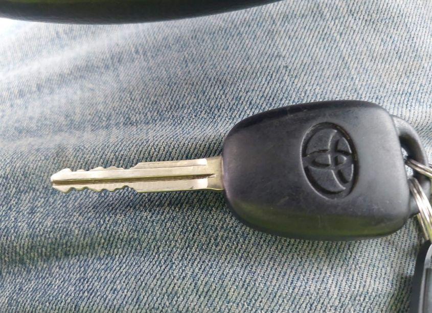 Photo 11 of 2019 Toyota Highlander LE (VIN 5TDBZRFH2KS960940)