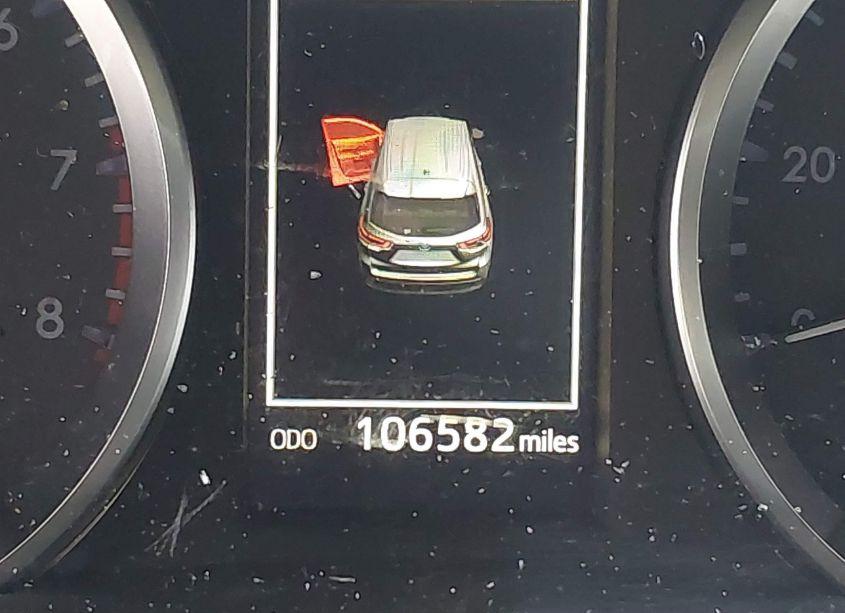 Photo 15 of 2019 Toyota Highlander LE (VIN 5TDBZRFH2KS960940)