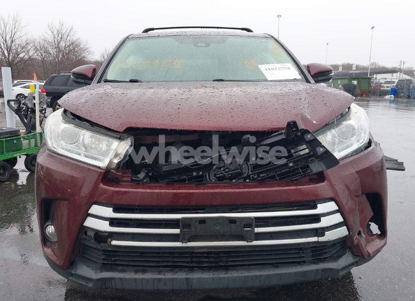 Photo 12 of 2017 Toyota Highlander LE PLUS (VIN 5TDBZRFH3HS481208)