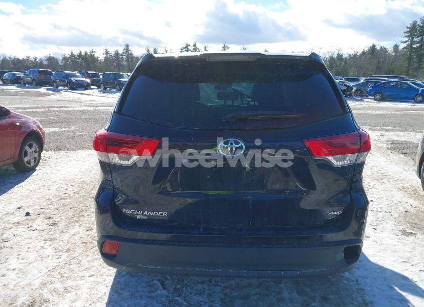 Photo 16 of 2017 Toyota Highlander LE (VIN 5TDBZRFH4HS468306)