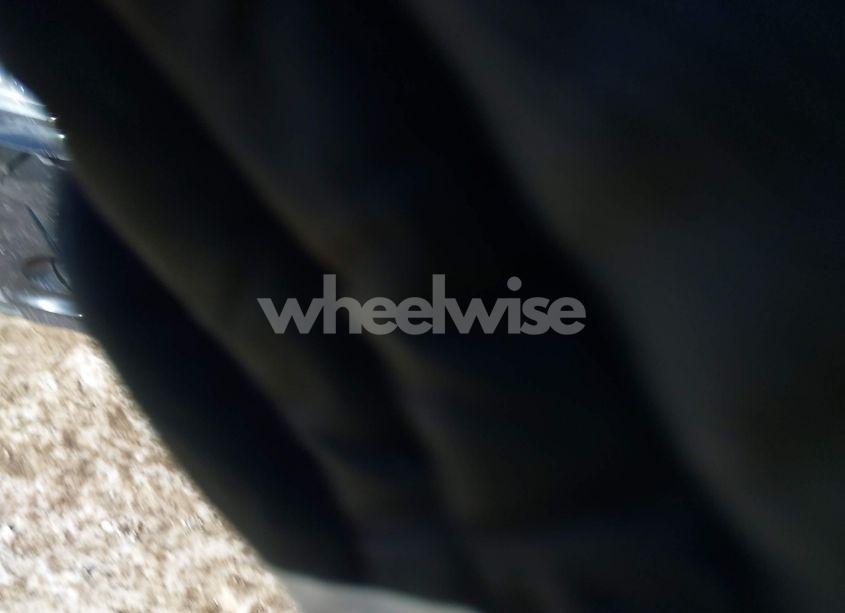 Photo 6 of 2017 Toyota Highlander LE (VIN 5TDBZRFH4HS468306)