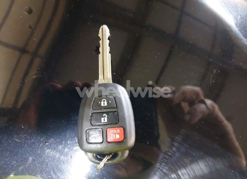 Photo 11 of 2018 Toyota Highlander LE PLUS (VIN 5TDBZRFH4JS820340)