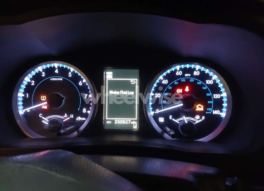 Photo 7 of 2018 Toyota Highlander LE (VIN 5TDBZRFH4JS835324)