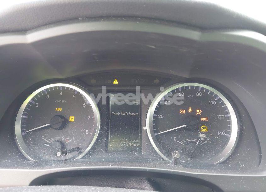 Photo 7 of 2019 Toyota Highlander LE PLUS (VIN 5TDBZRFH4KS741123)