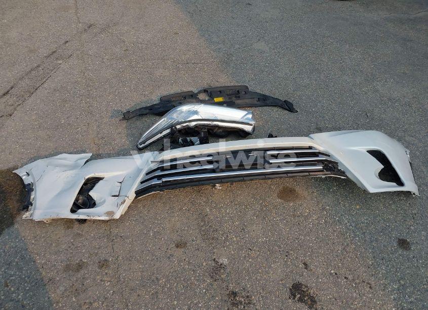 Photo 11 of 2019 Toyota Highlander LE/LE PLUS (VIN 5TDBZRFH4KS988531)