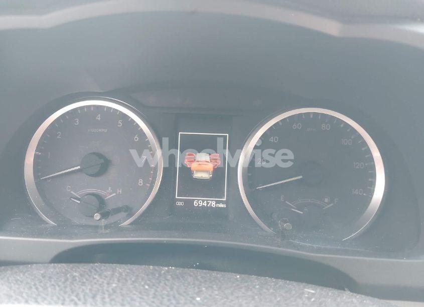 Photo 7 of 2019 Toyota Highlander LE/LE PLUS (VIN 5TDBZRFH4KS988531)