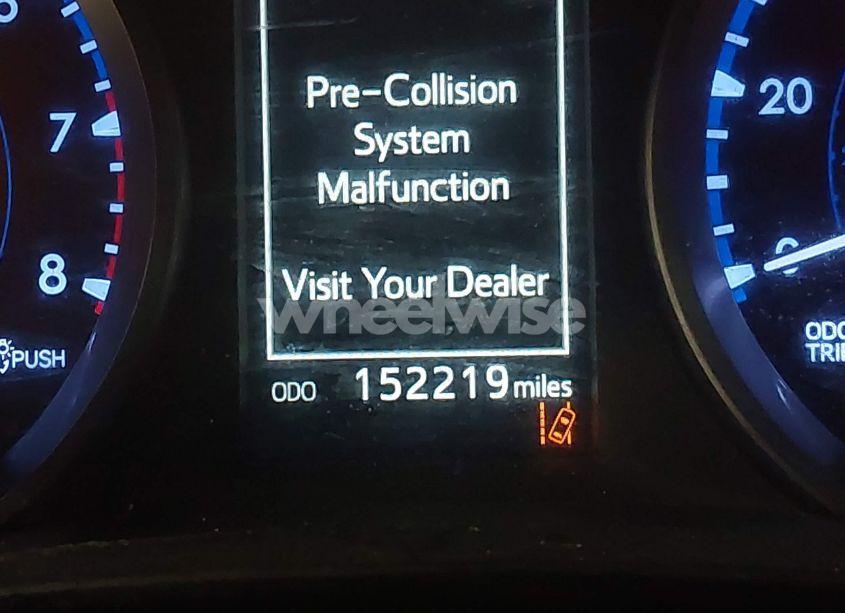 Photo 16 of 2018 Toyota Highlander LE (VIN 5TDBZRFH5JS835669)