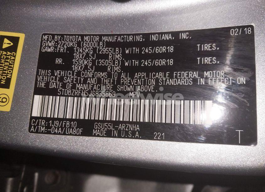 Photo 9 of 2018 Toyota Highlander LE (VIN 5TDBZRFH5JS835669)