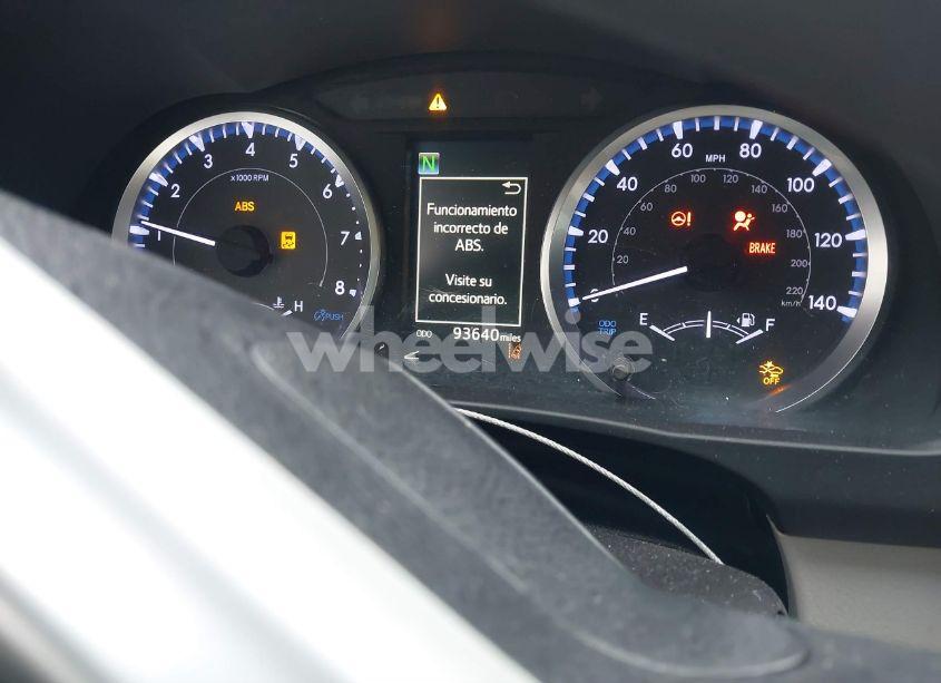 Photo 7 of 2019 Toyota Highlander LE (VIN 5TDBZRFH5KS746704)