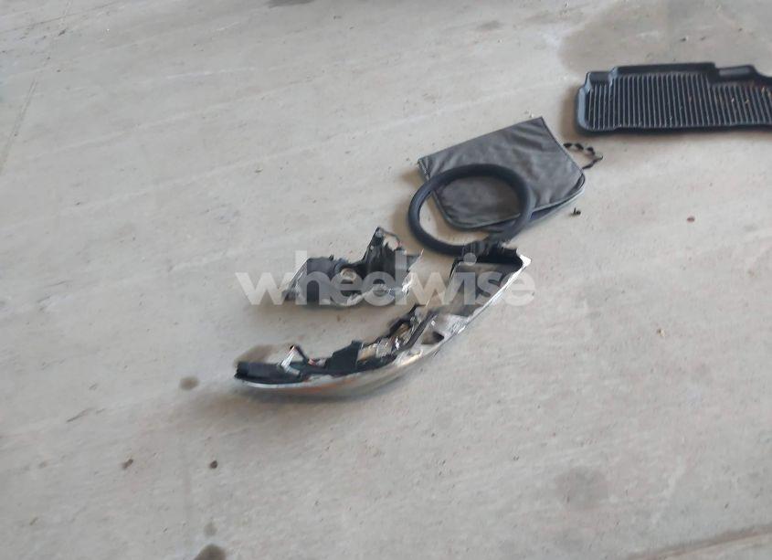 Photo 11 of 2017 Toyota Highlander LE (VIN 5TDBZRFH6HS386710)