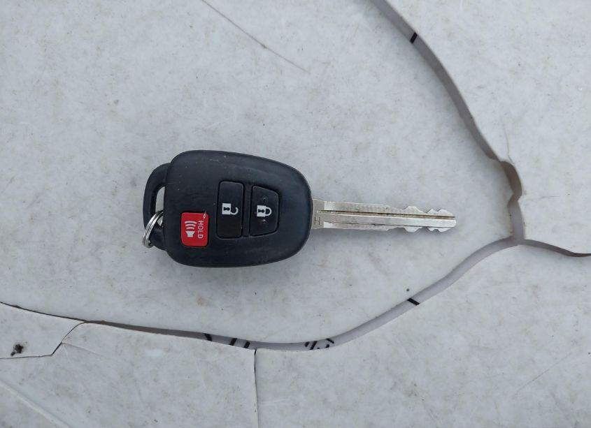 Photo 11 of 2017 Toyota Highlander LE (VIN 5TDBZRFH6HS459168)