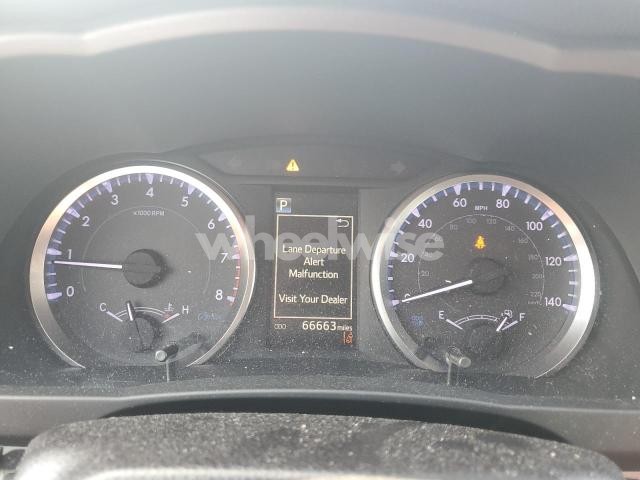 Photo 12 of 2019 TOYOTA HIGHLANDER LE N/A (VIN 5TDBZRFH7KS991147)