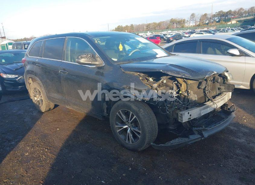 2017 Toyota Highlander LE PLUS (VIN 5TDBZRFH8HS398258) main photo