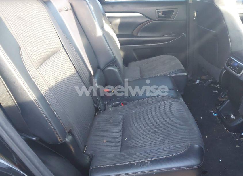 Photo 8 of 2017 Toyota Highlander LE PLUS (VIN 5TDBZRFH8HS398258)