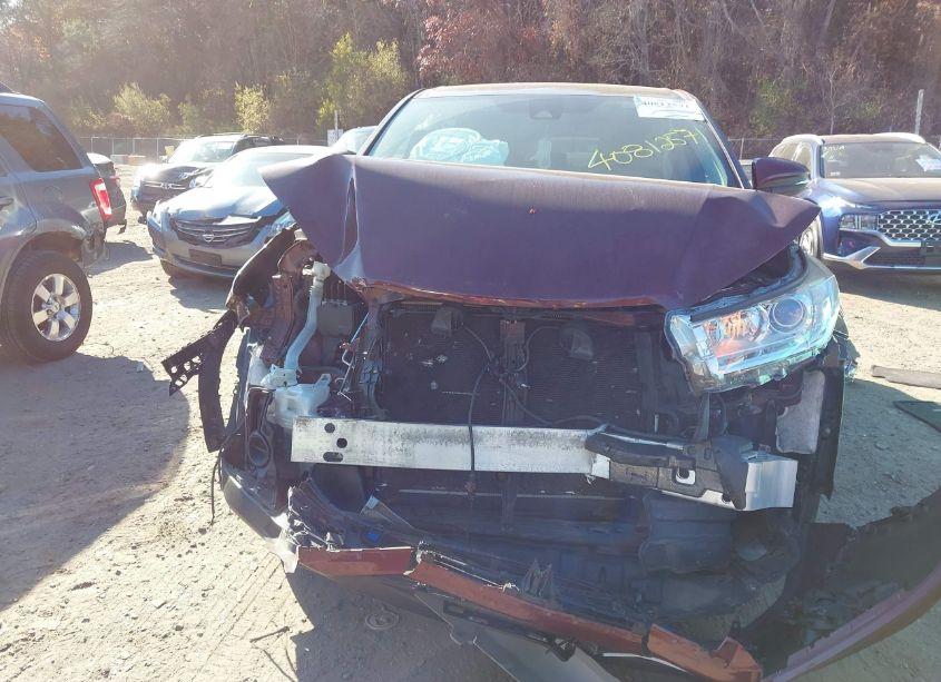 Photo 12 of 2017 Toyota Highlander LE (VIN 5TDBZRFH8HS429234)