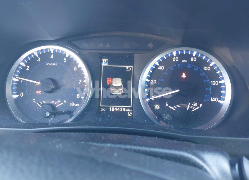 Photo 16 of 2017 Toyota Highlander LE (VIN 5TDBZRFH8HS472360)