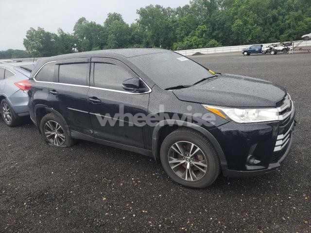 Photo 7 of 2019 TOYOTA HIGHLANDER LE N/A (VIN 5TDBZRFH9KS726147)