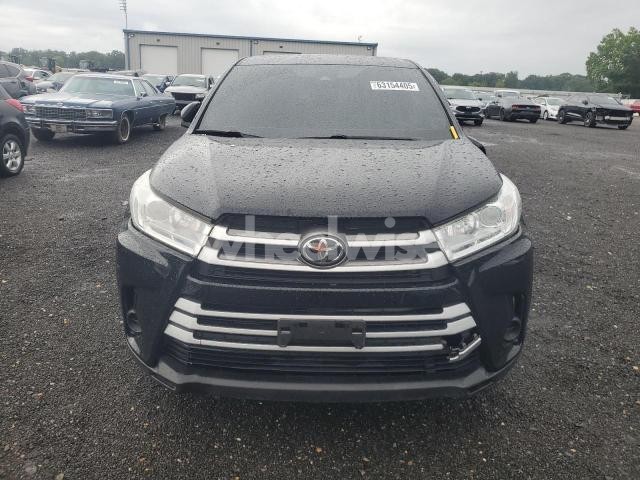 Photo 9 of 2019 TOYOTA HIGHLANDER LE N/A (VIN 5TDBZRFH9KS726147)