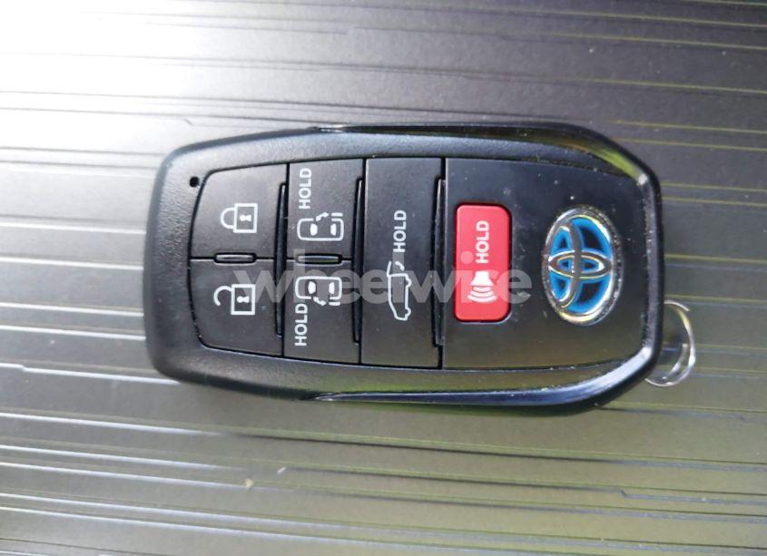 Photo 11 of 2024 Toyota Sienna WOODLAND EDITION (VIN 5TDCSKFC0RS120217)