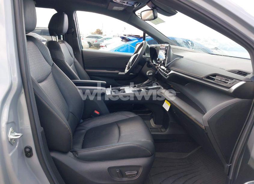 Photo 5 of 2024 Toyota Sienna WOODLAND EDITION (VIN 5TDCSKFC0RS120217)