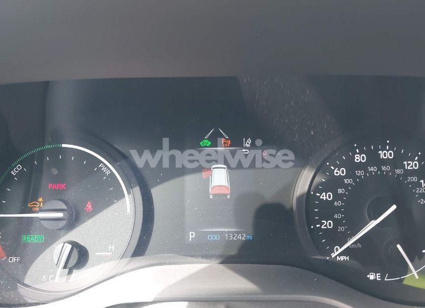 Photo 7 of 2024 Toyota Sienna WOODLAND EDITION (VIN 5TDCSKFC0RS120217)