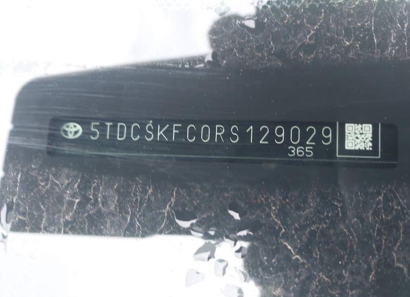 Photo 17 of 2024 Toyota Sienna WOODLAND EDITION (VIN 5TDCSKFC0RS129029)