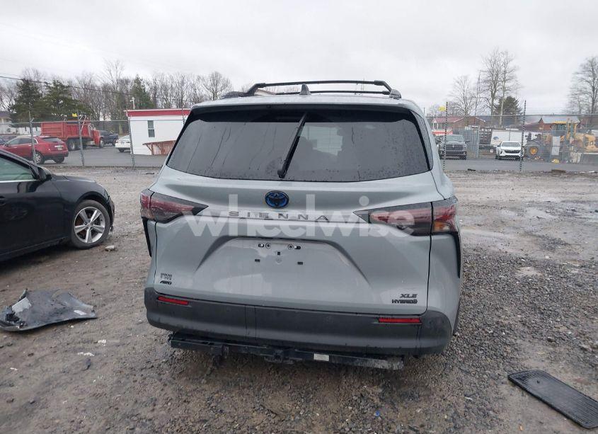 Photo 16 of 2023 Toyota Sienna WOODLAND EDITION (VIN 5TDCSKFC4PS105894)