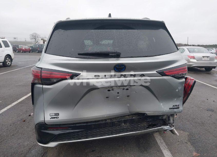 Photo 16 of 2023 Toyota Sienna 25TH ANNIVERSARY EDITION (VIN 5TDCSKFC7PS078979)